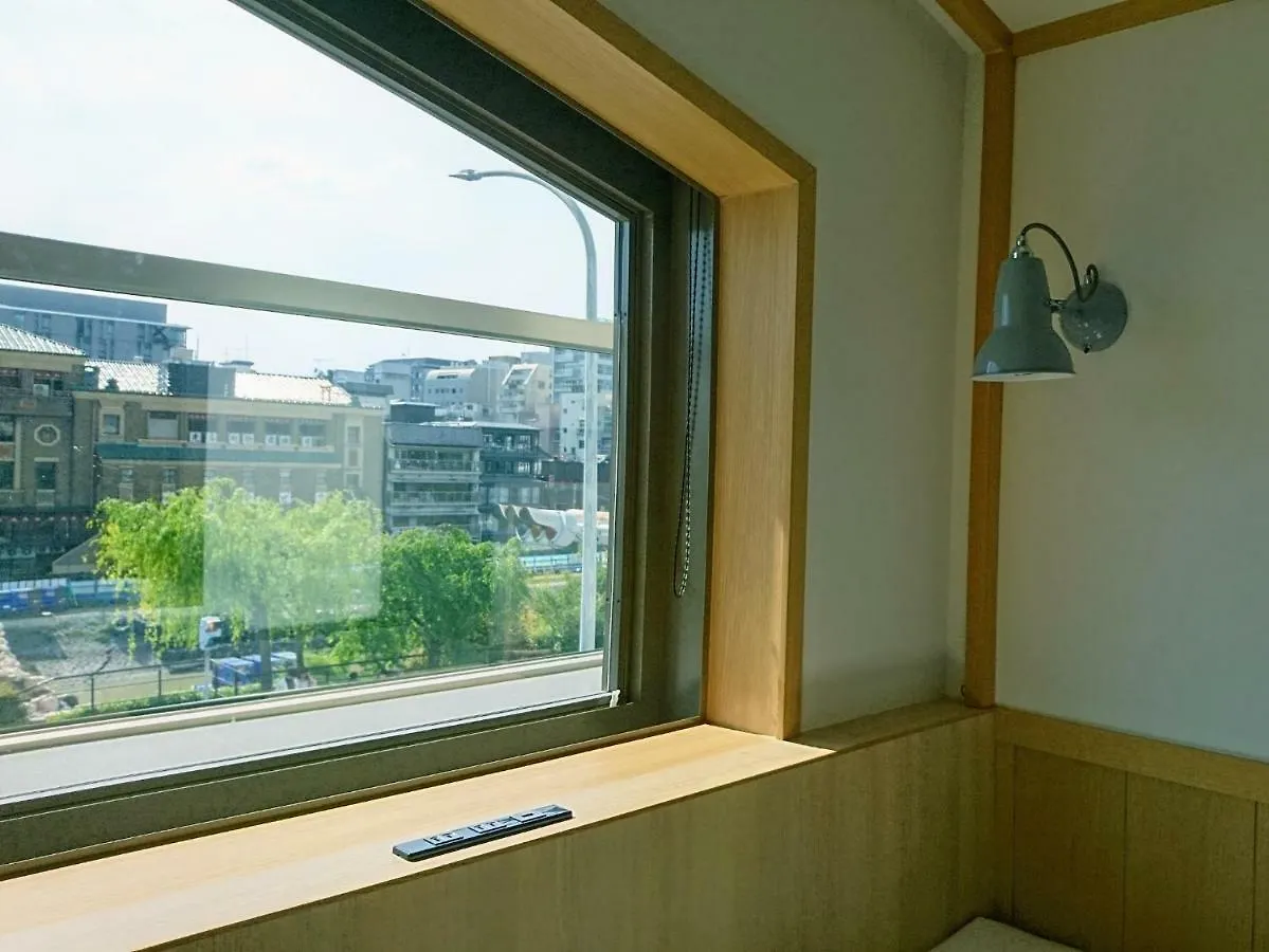 Cafetel Kyoto Sanjo For Ladies Hostel